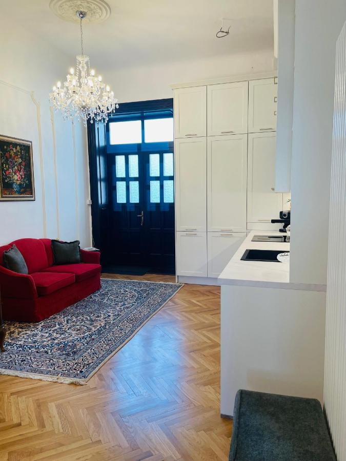 Littleparis Daire Kaloşvar Dış mekan fotoğraf