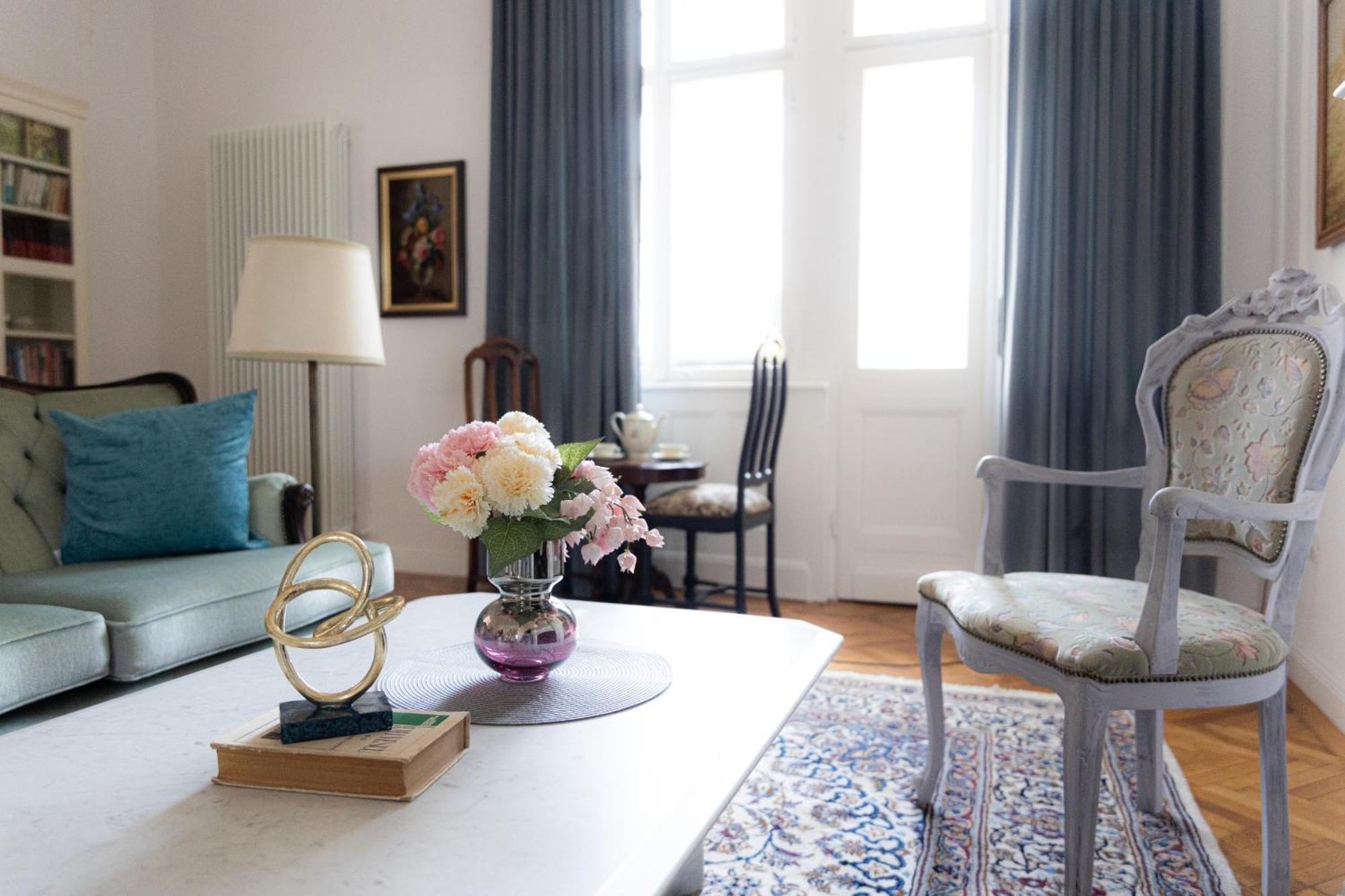 Littleparis Daire Kaloşvar Dış mekan fotoğraf